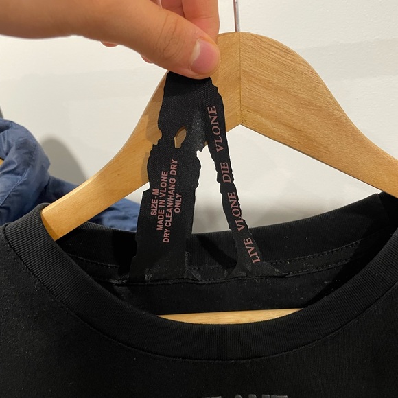 Like new V lone shirt too big for me can show tag if wanted! - Picture 4 of 5